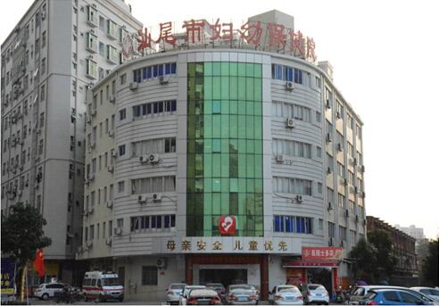 借卵试管婴儿取卵后也会出现空卵泡吗？是什么原因造成的？